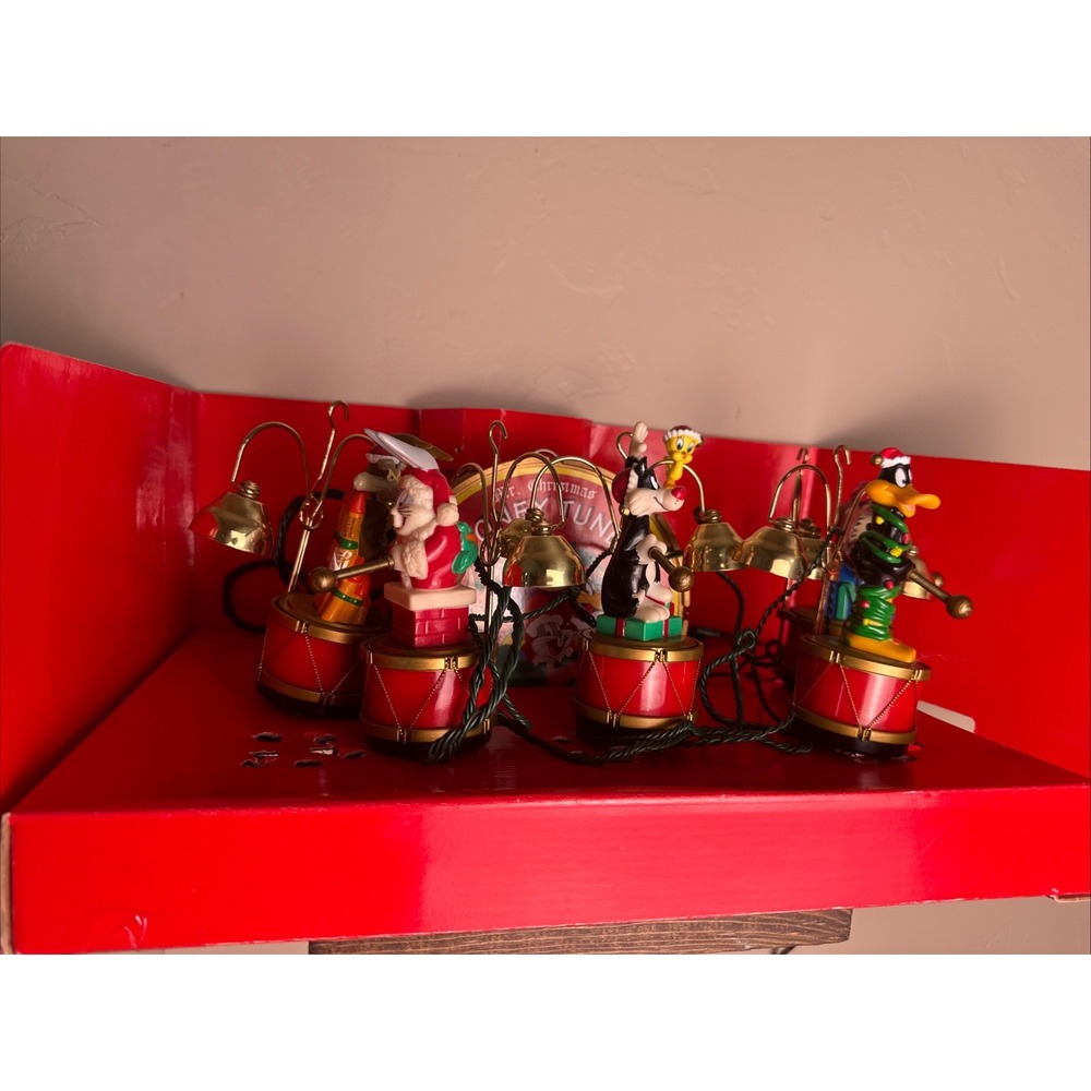 Mr Christmas Looney Tunes Animated Marching Band Carols Brass Bells Vtg 1994 IOB